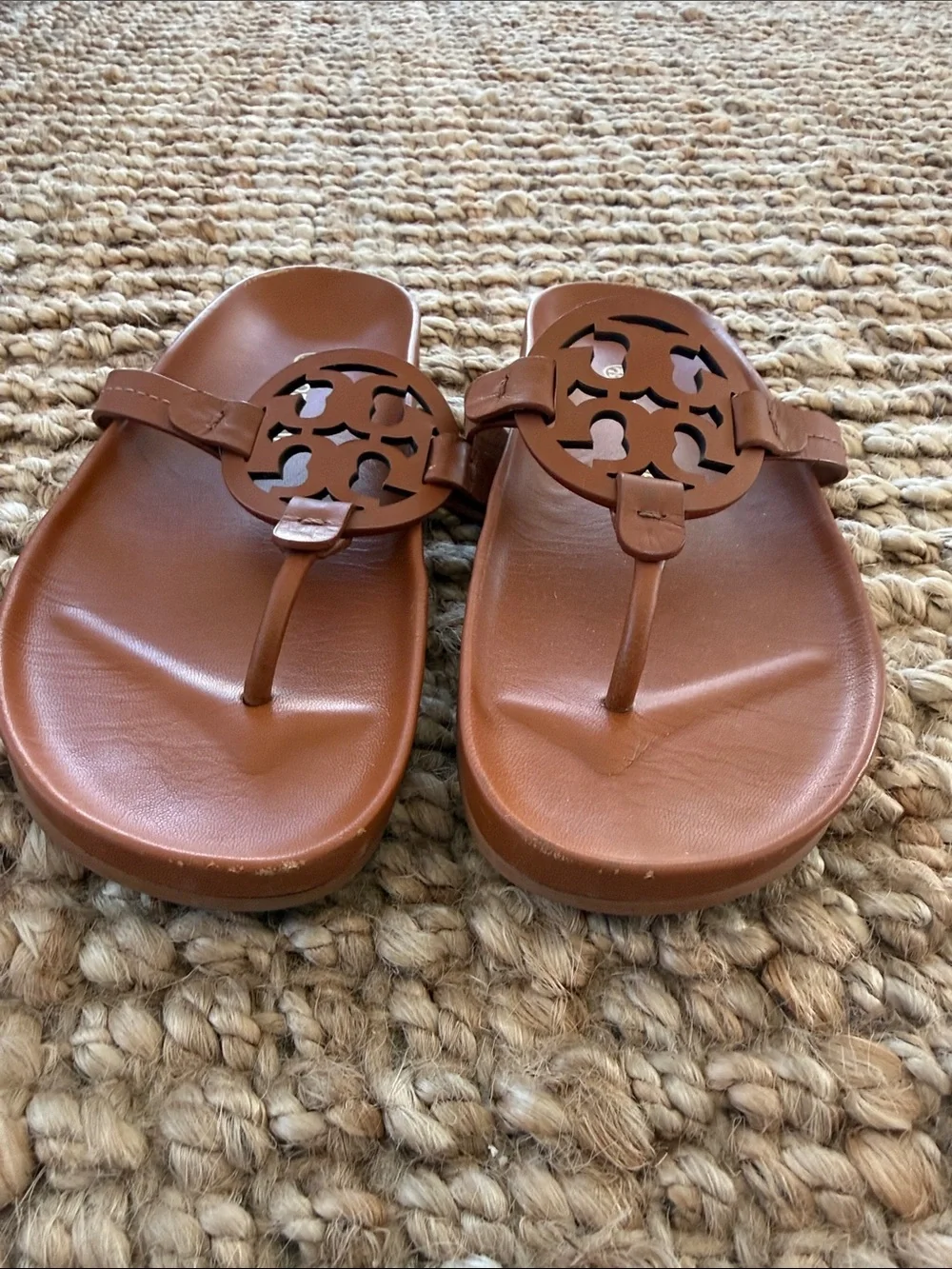 Tory Burch Logo Toe-Post Sandals in Cognac